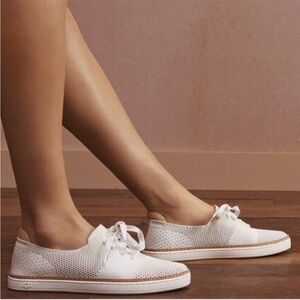 UGG PINKETT Lace Up Hyper Weave Casual Sneakers 1016754 WHITE leather size 8